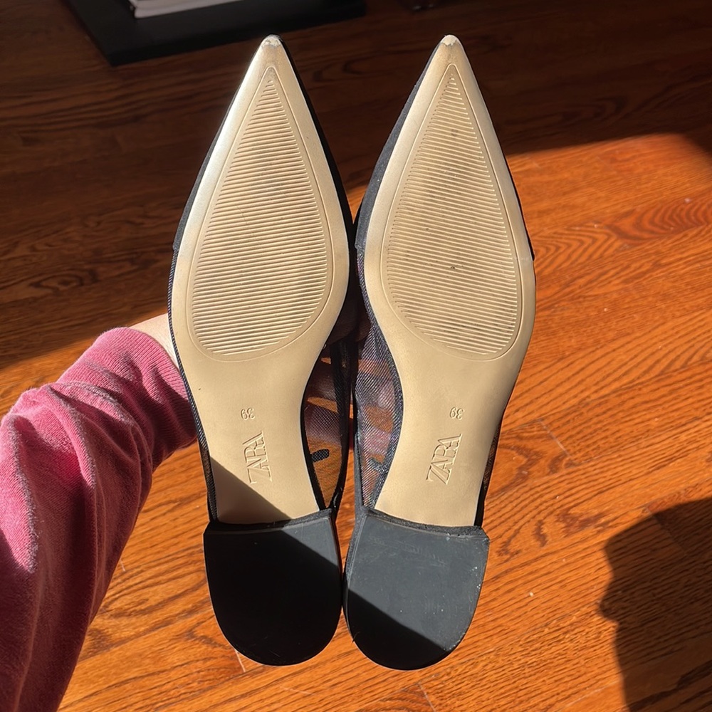Zara slides - Picture 4 of 4